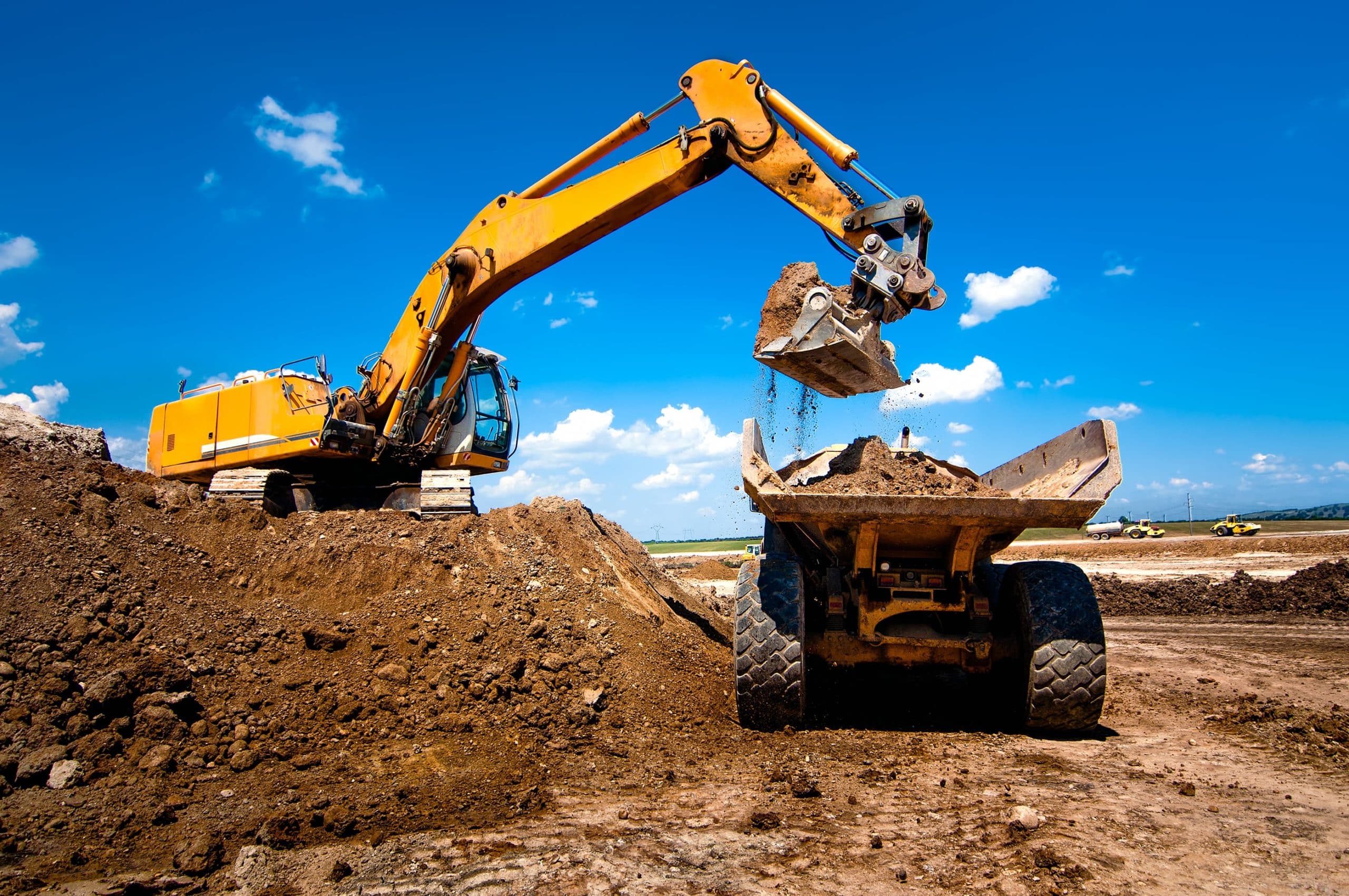Choosing a GPS Tracker for Heavy Equipment Geoforce
